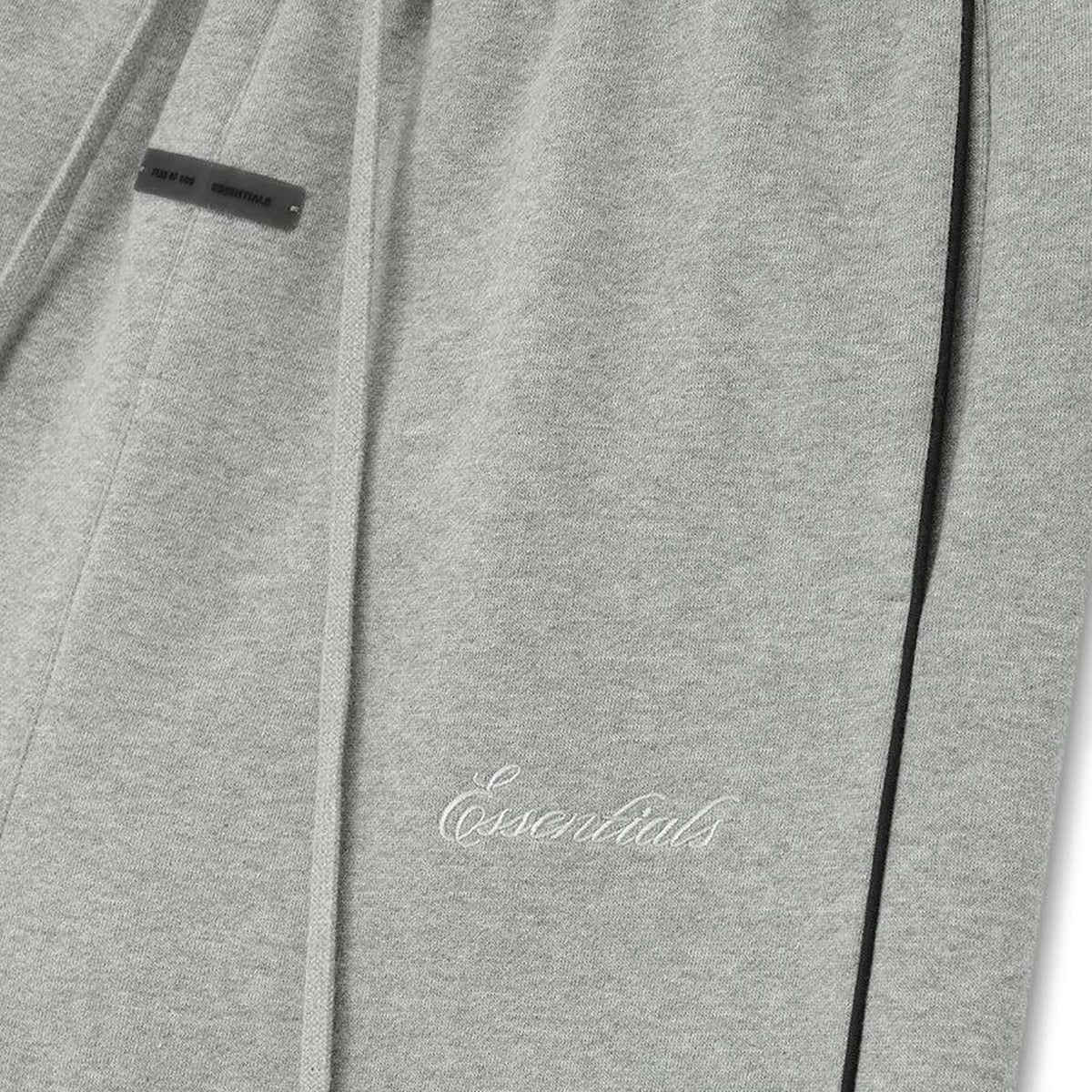 Fear of God Essentials Relaxed Fleece Sweatpant With Piping Concrete Heather/Black (FW25)