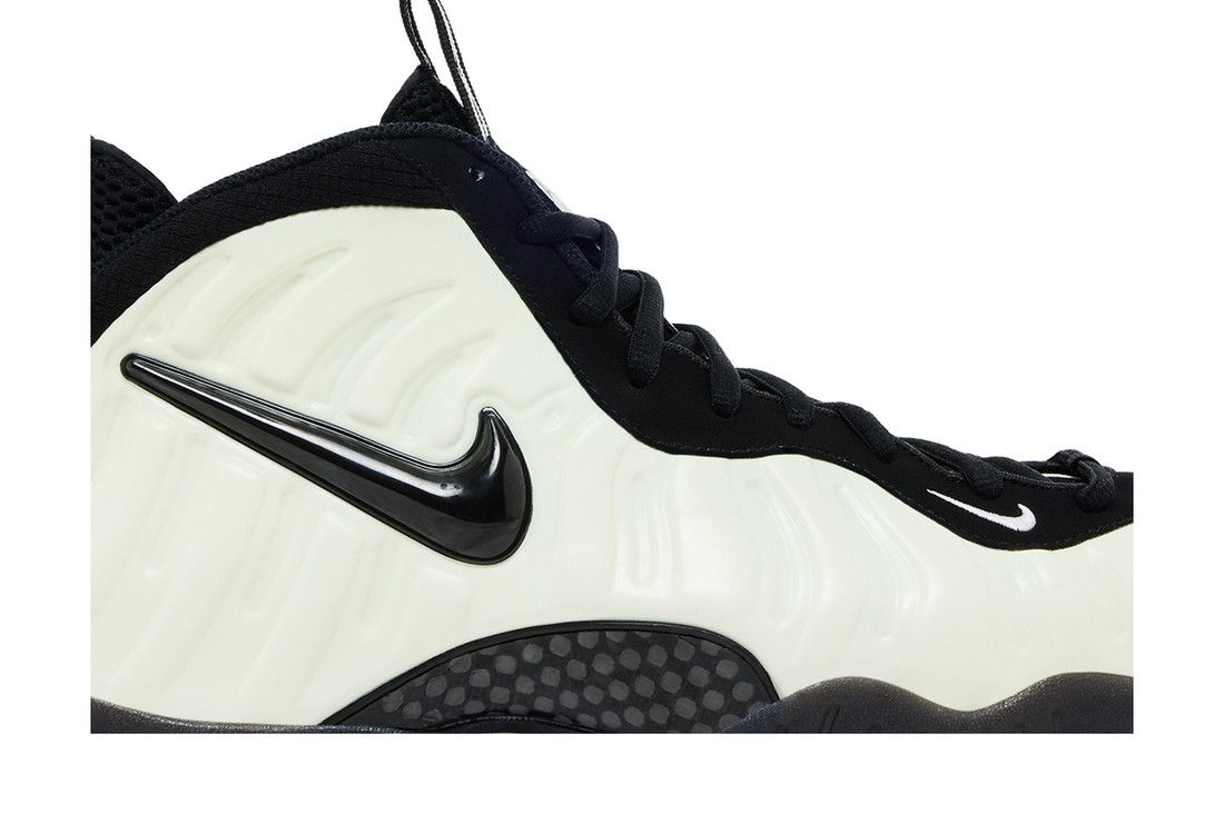 Nike Air Foamposite Pro Glow In The Dark