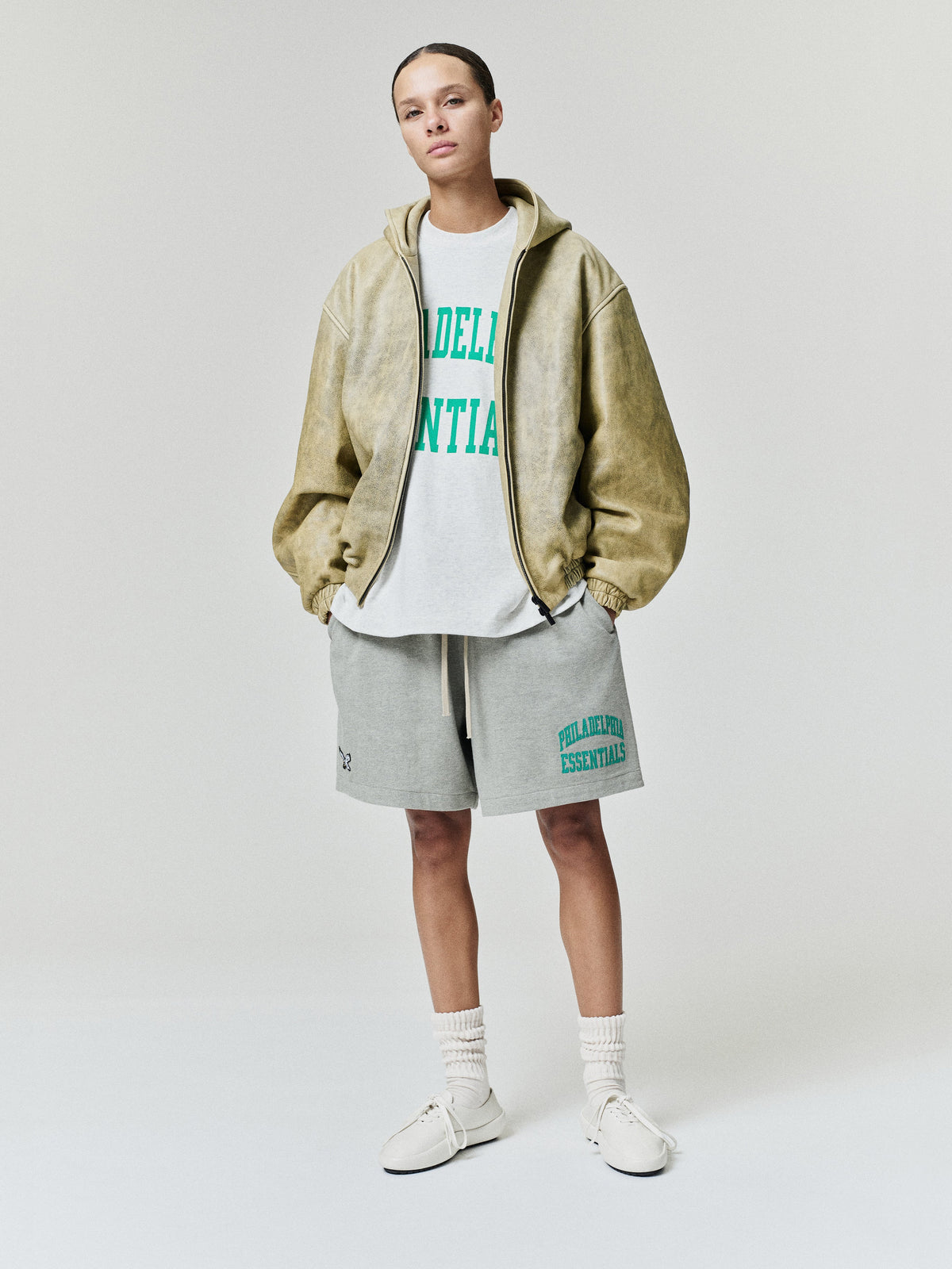 Fear of God Essentials Eagles Classic Sweatshort Seal Heather