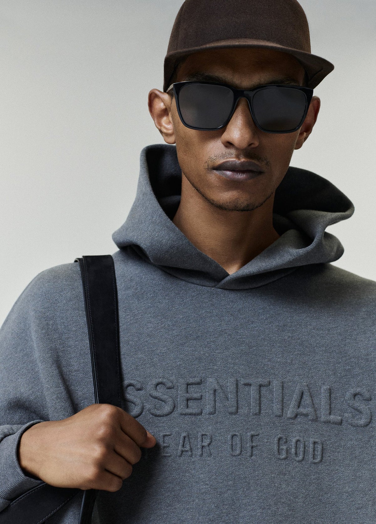 Fear of God Essentials Embossed FW26 90s Relaxed Hoodie Ash Heather - Im Your Wardrobe