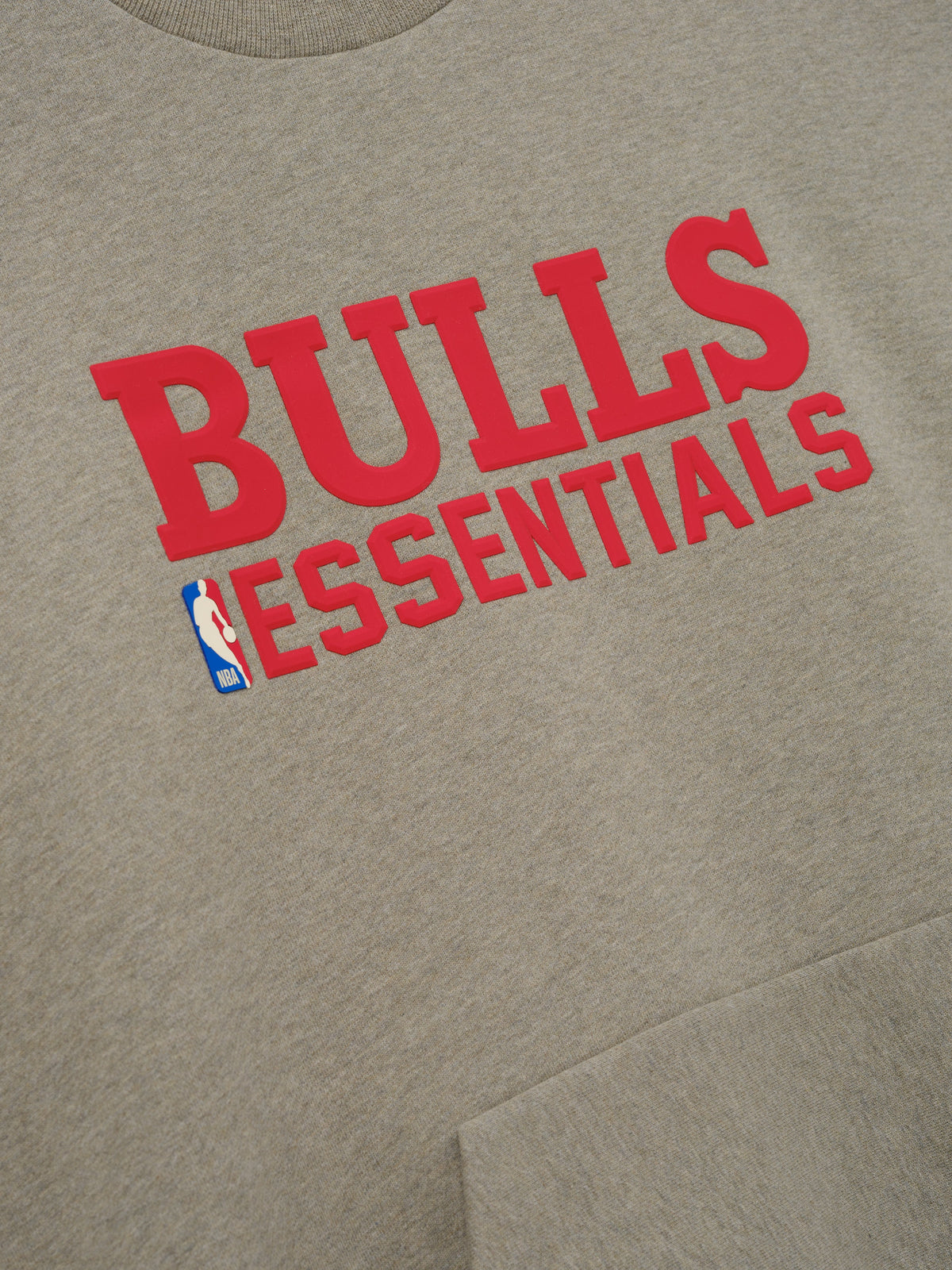 Fear of God Essentials Bulls 90s Relaxed Crewneck Seal Heather