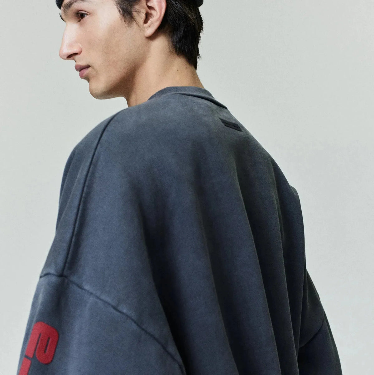 Fear of God Essentials Chicago Heavy Fleece Cropped Sweatshirt Iron Grey - Im Your Wardrobe
