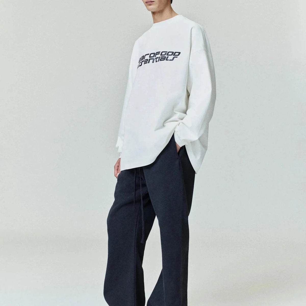 Fear of God Essentials Heavy Fleece Flare Sweatpant Vintage Black - Im Your Wardrobe