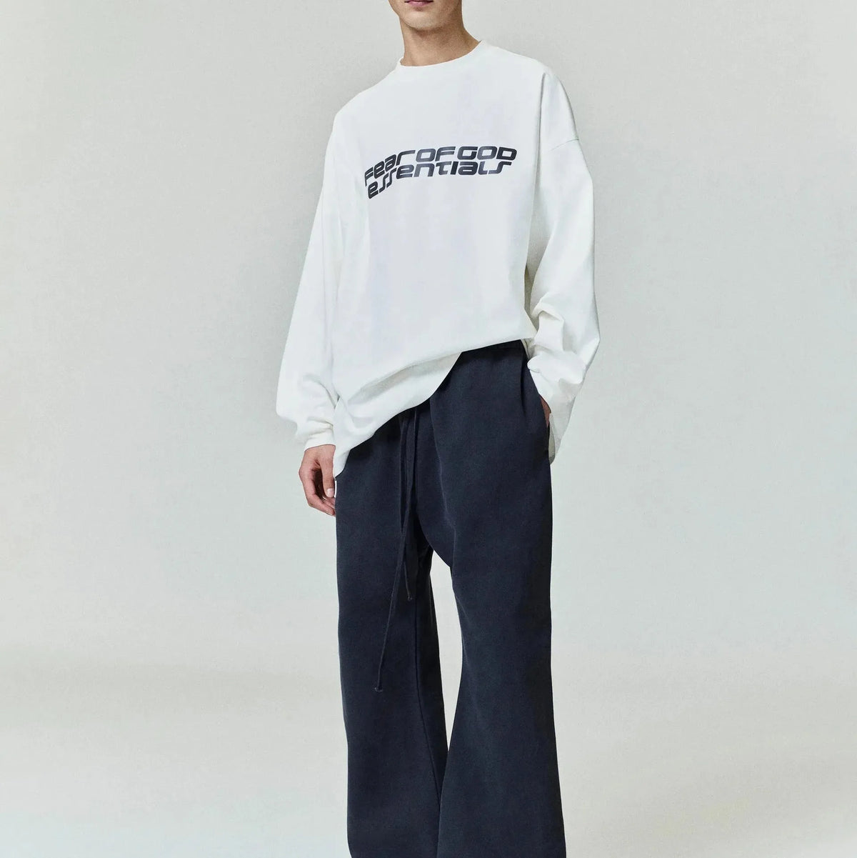 Fear of God Essentials Heavy Fleece Flare Sweatpant Vintage Black - Im Your Wardrobe