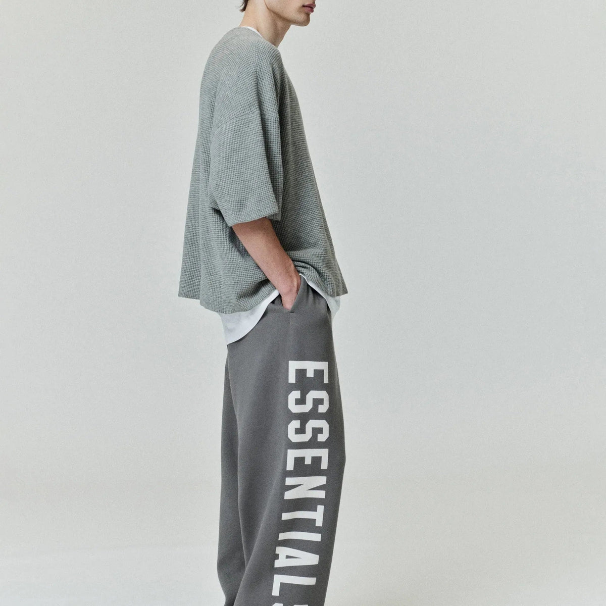 Fear of God Essentials Lounge Fleece Sweatpant Jet Black - Im Your Wardrobe