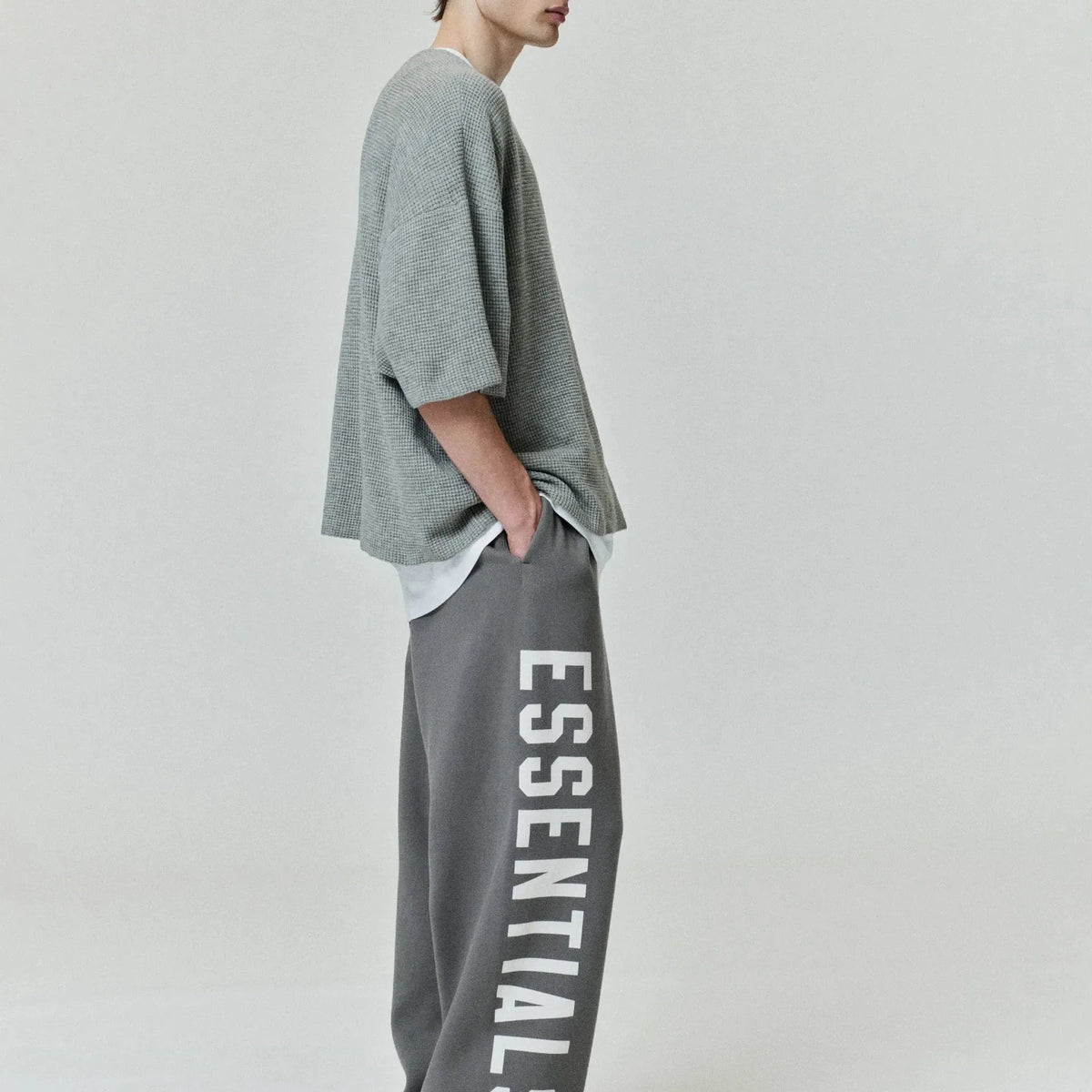 Fear of God Essentials Lounge Fleece Sweatpant Jet Black - Im Your Wardrobe