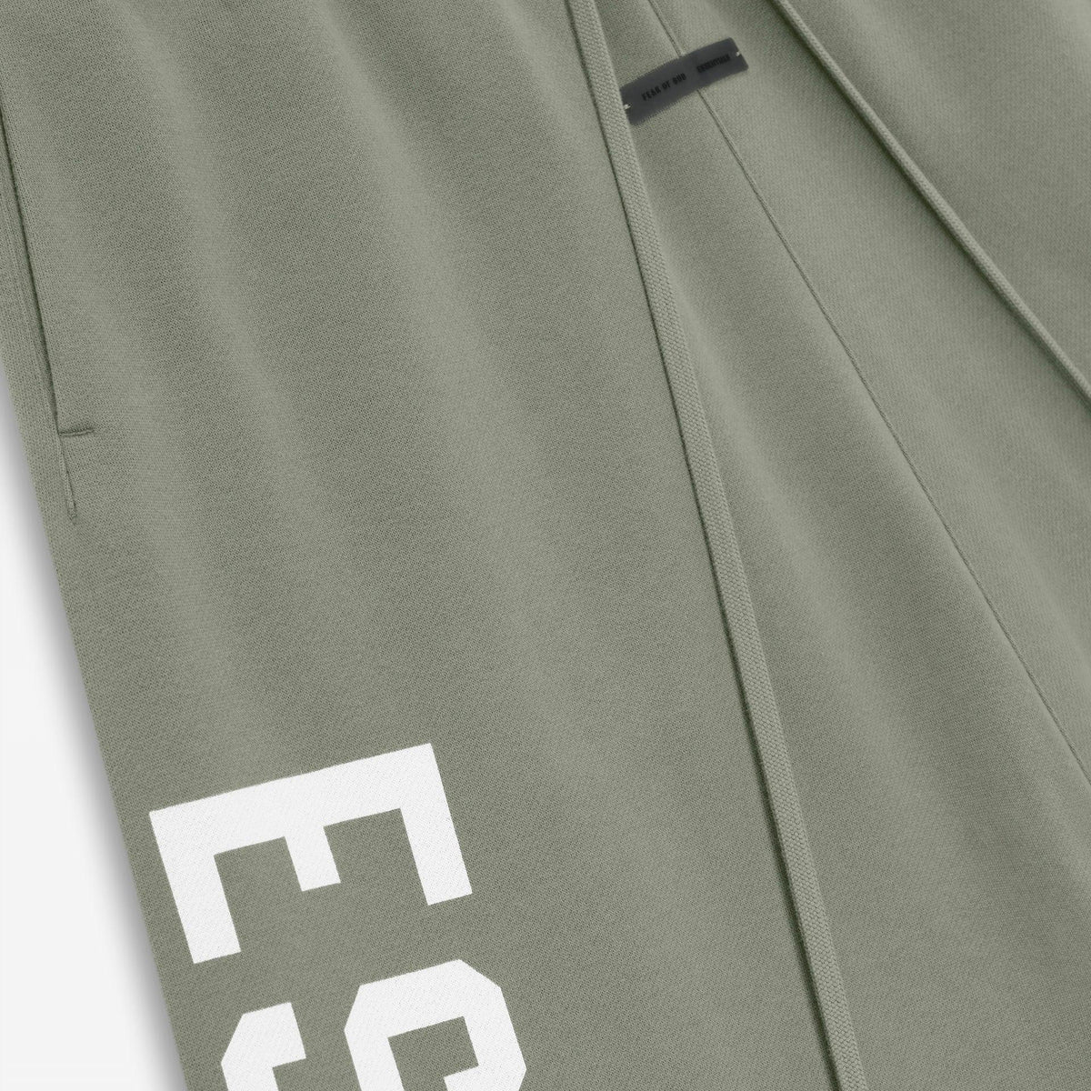 Fear of God Essentials Lounge Fleece Sweatpant Moss - Im Your Wardrobe