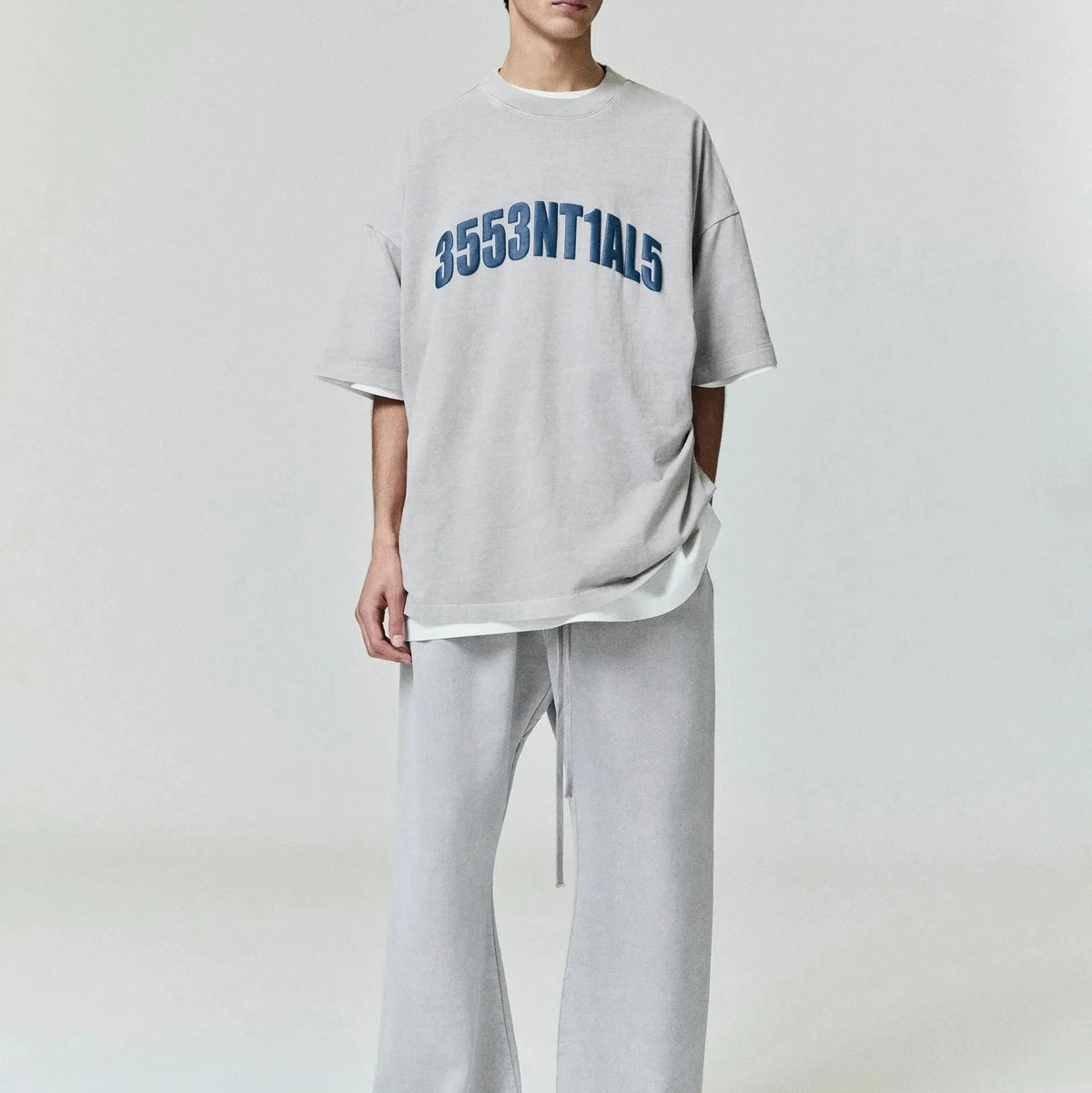 Fear of God Essentials New York 90s Tee Smoke Grey - Im Your Wardrobe