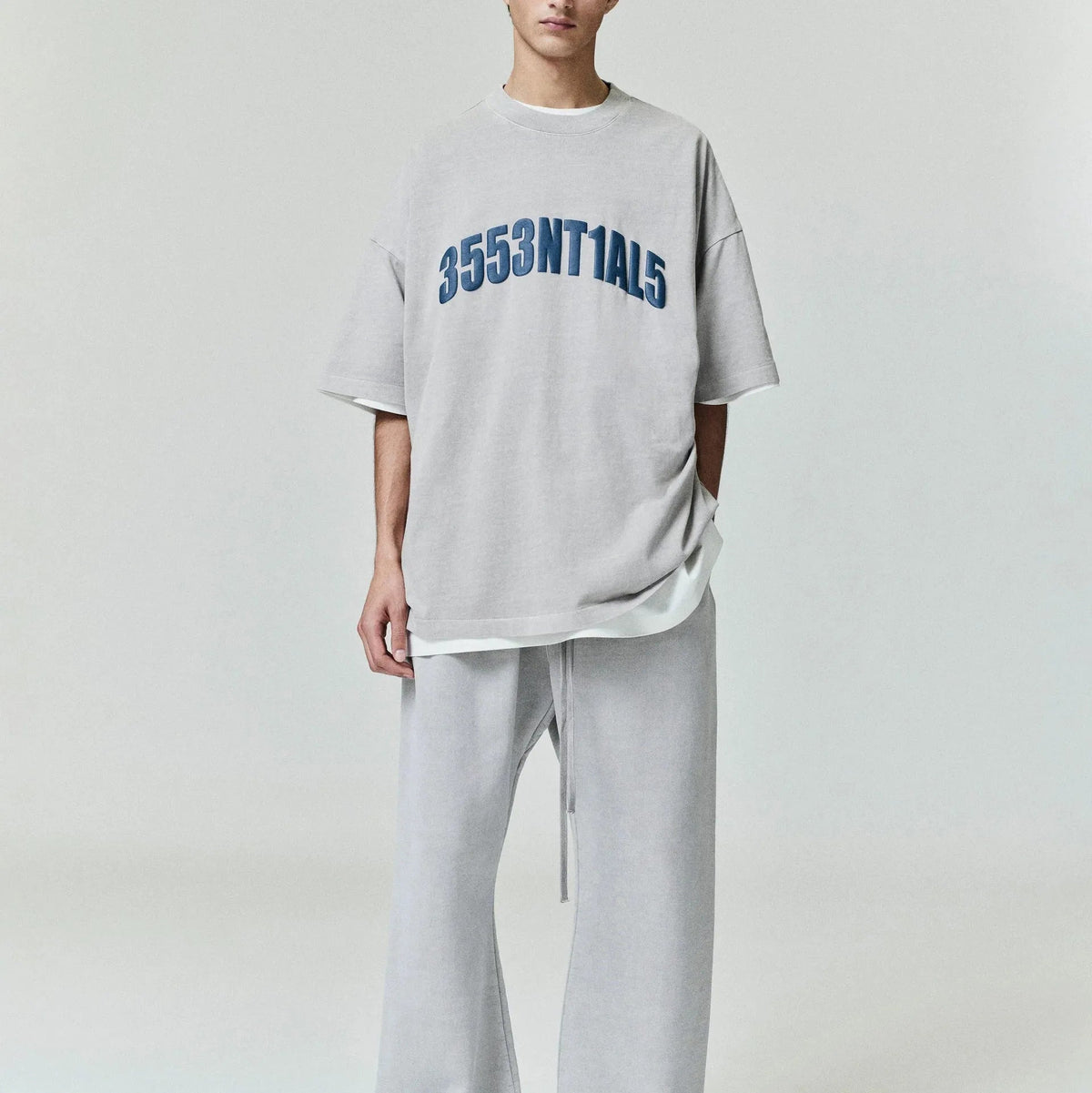 Fear of God Essentials New York 90s Tee Smoke Grey - Im Your Wardrobe