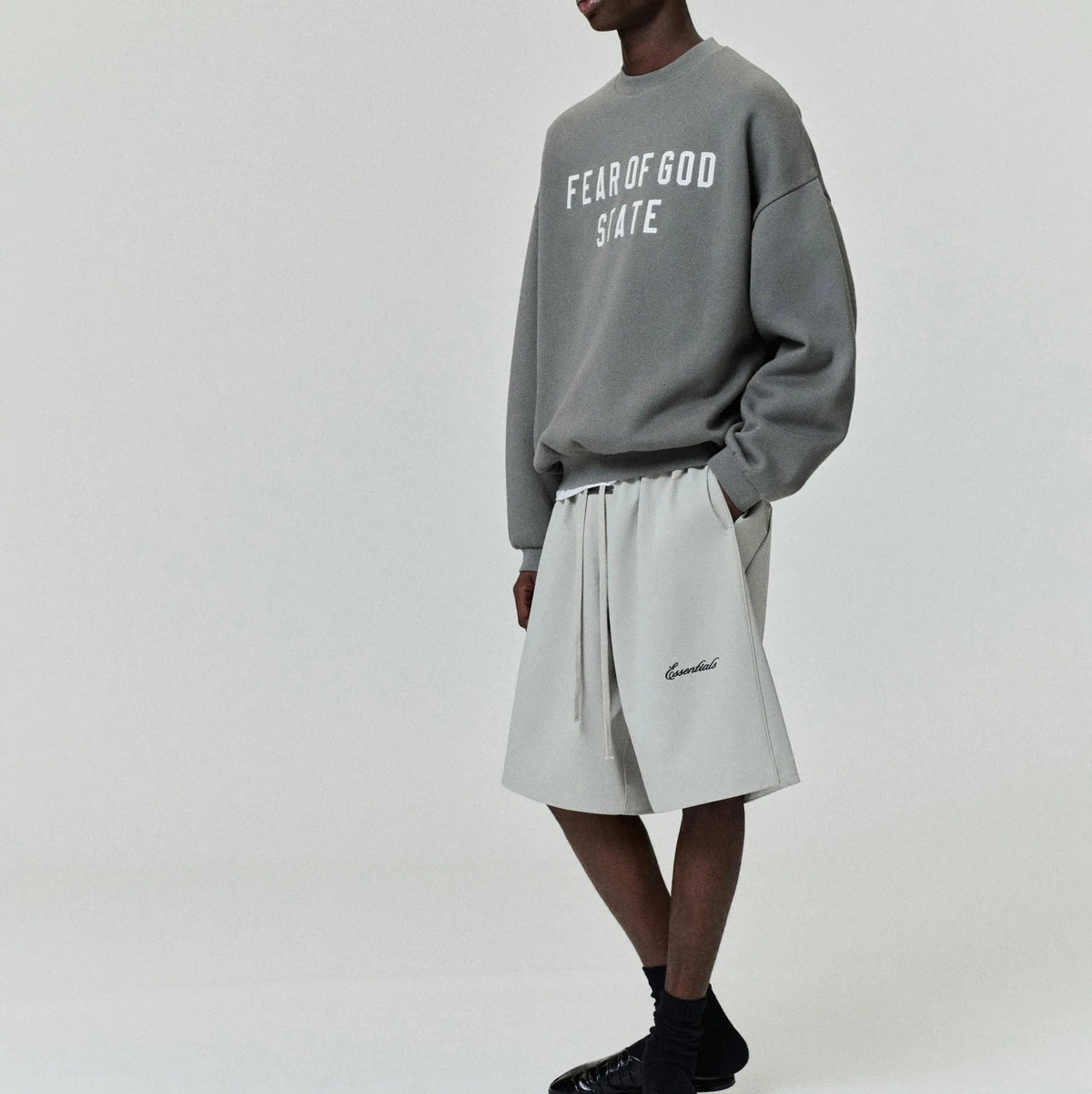 Fear of God Essentials Relaxed Fleece Piping Sweatshort Abbey Stone/ Abbey Stone - Im Your Wardrobe