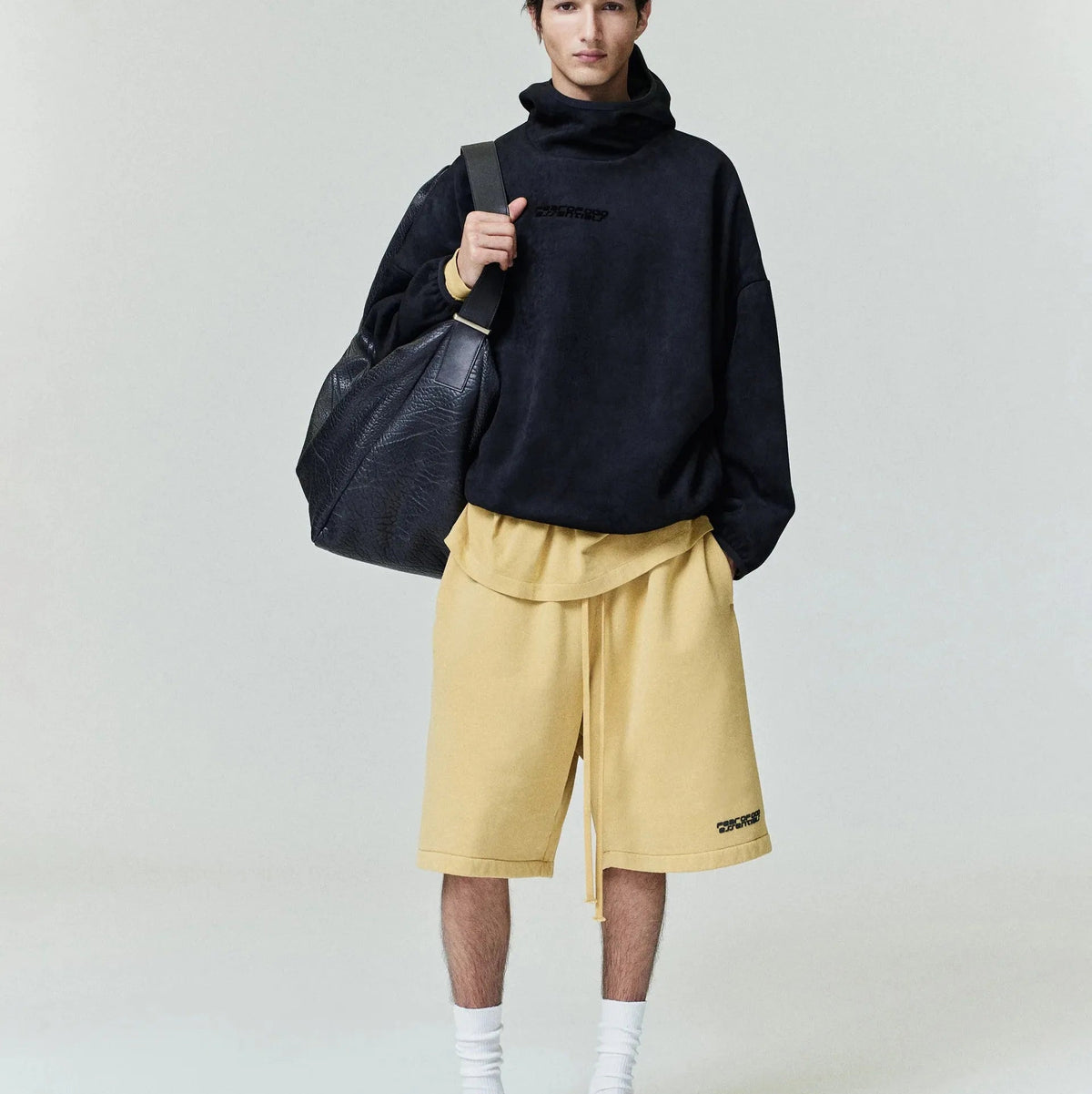 Fear of God Essentials Relaxed Sweatshort Canyon - Im Your Wardrobe