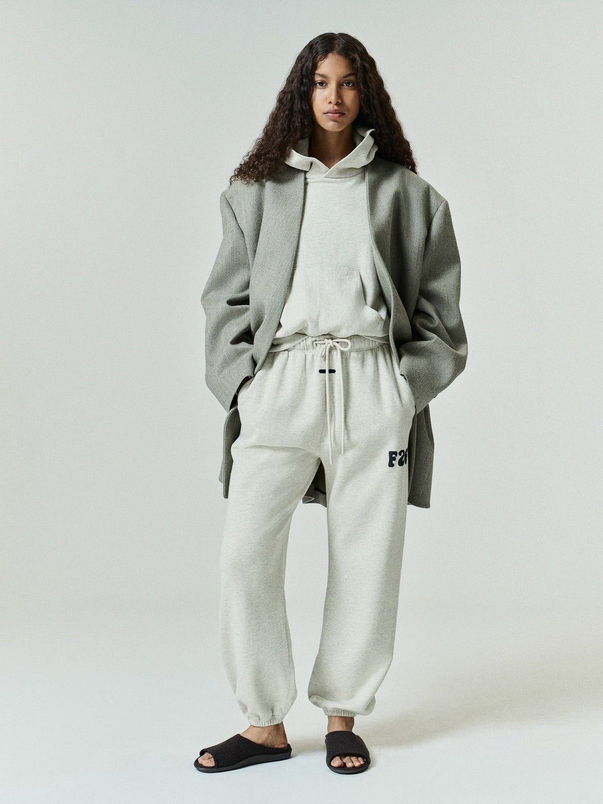 Fear of God Essentials Women's Classic Fleece Sweatpant Washed Vanilla Heather - Im Your Wardrobe