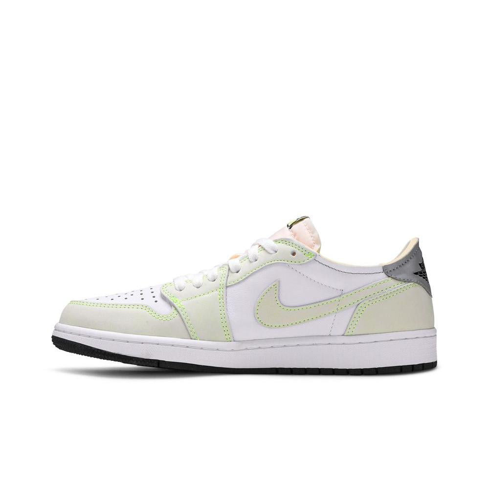 Jordan 1 Retro Low OG 'Ghost Green' - Im Your Wardrobe