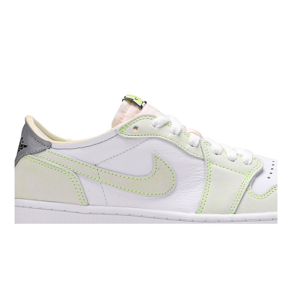 Jordan 1 Retro Low OG 'Ghost Green' - Im Your Wardrobe