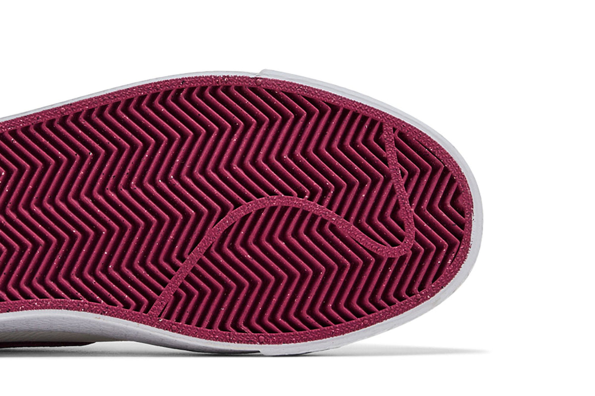 Nike Zoom Blazer Mid SB Sweet Beet - Im Your Wardrobe