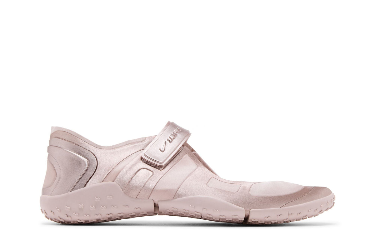 NikeSKIMS Air Rift Satin - Slit Red - Im Your Wardrobe