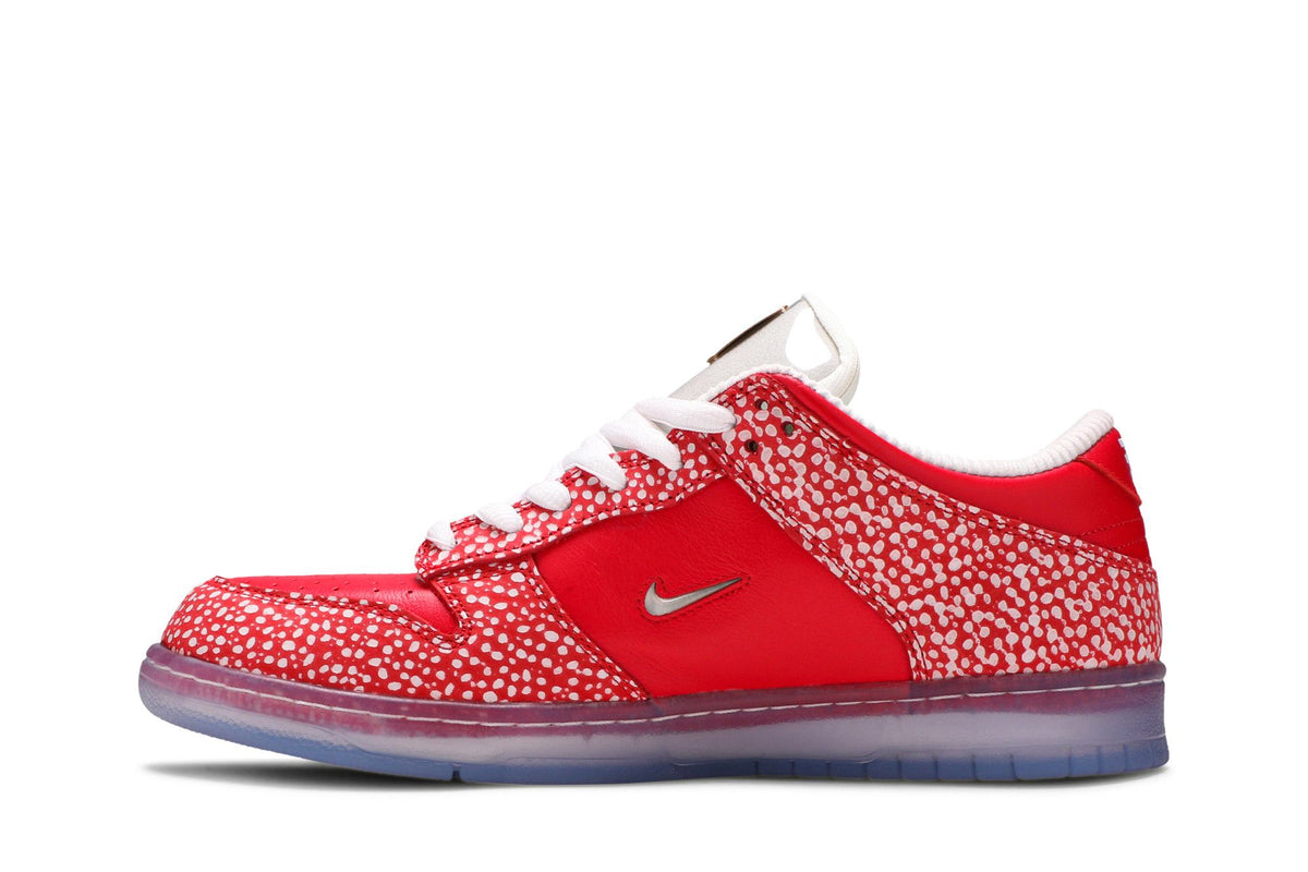 Stingwater x Nike Dunk Low SB Magic Mushroom - Im Your Wardrobe