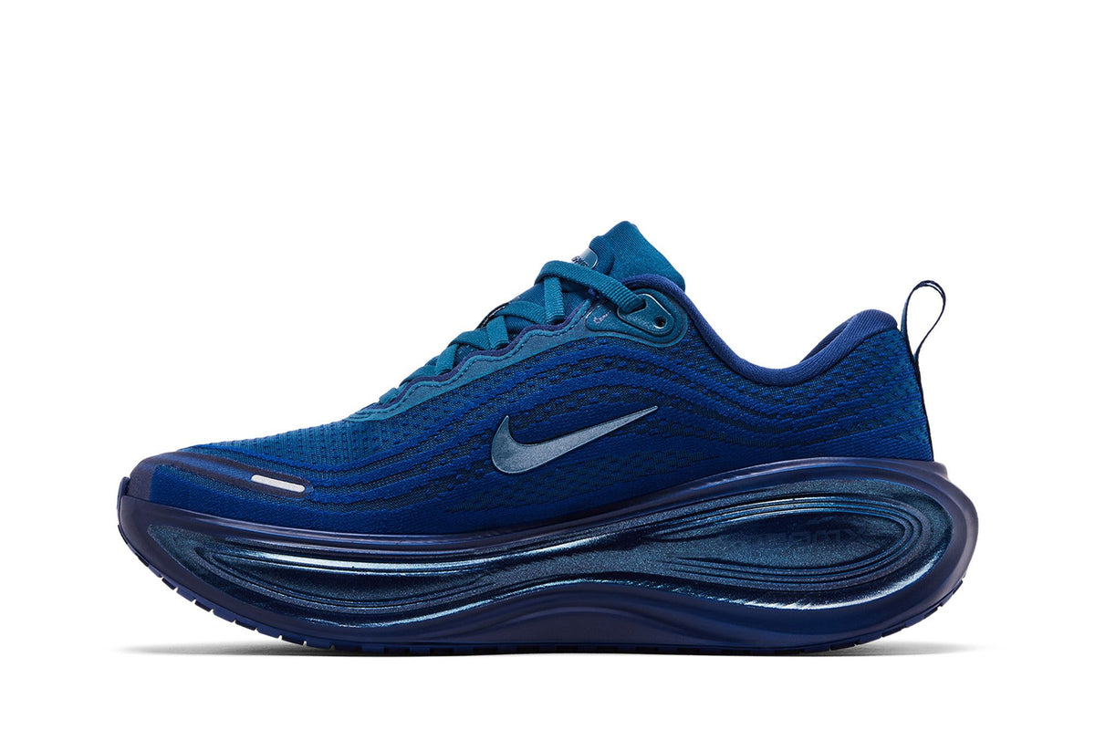 Swarovski x Nike Vomero Plus Blue Force - Im Your Wardrobe