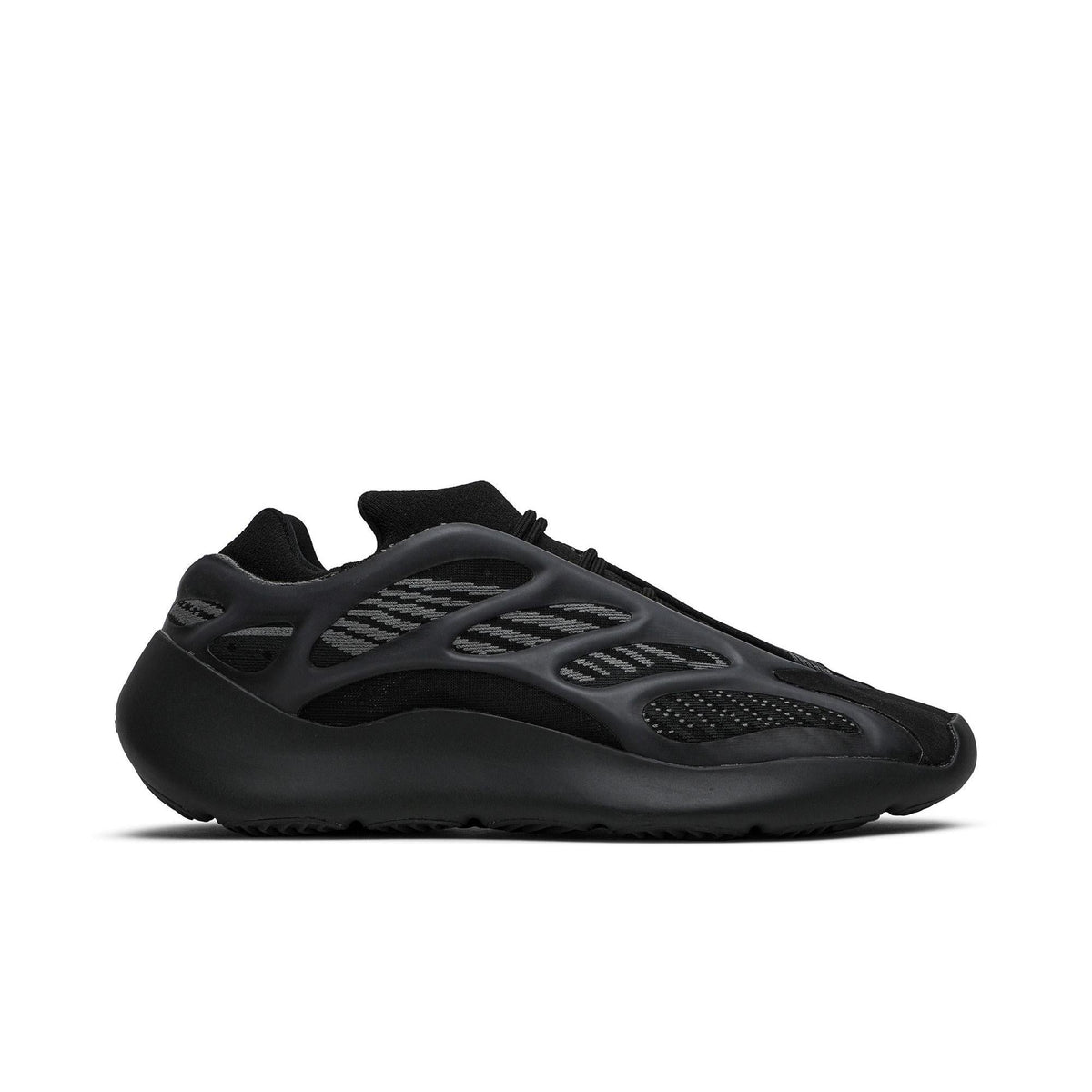 Yeezy 700 V3 Alvah - Im Your Wardrobe