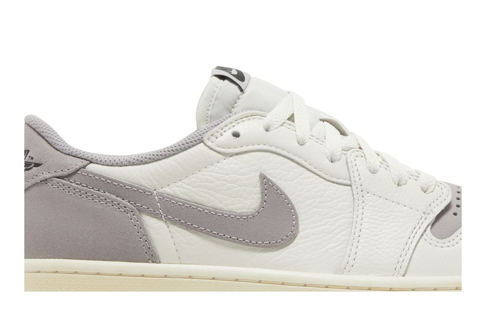 Jordan 1 Retro Low OG Atmosphere Grey