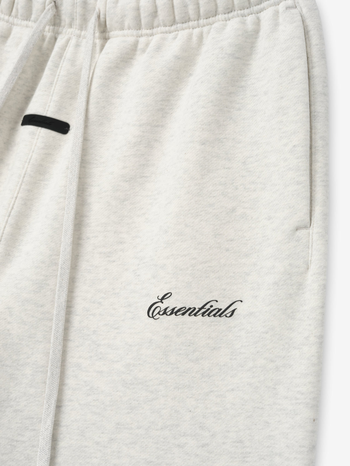 Fear of God Essentials Signature SS26 Classic Sweatpant Oatmeal Heather - Im Your Wardrobe