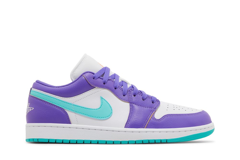 Jordan 1 Low Hornets