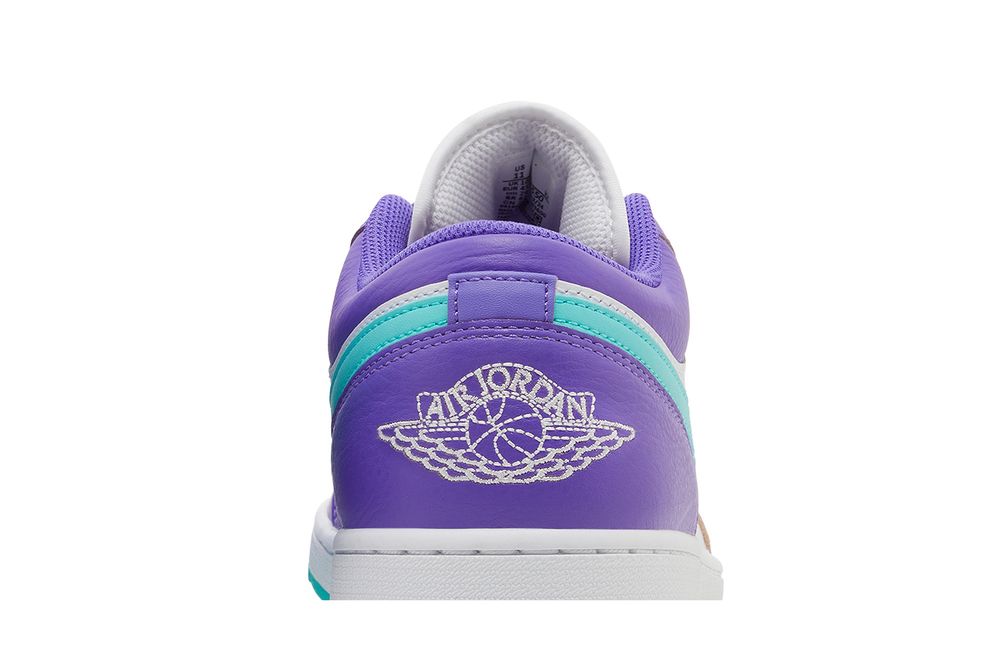 Jordan 1 Low Hornets