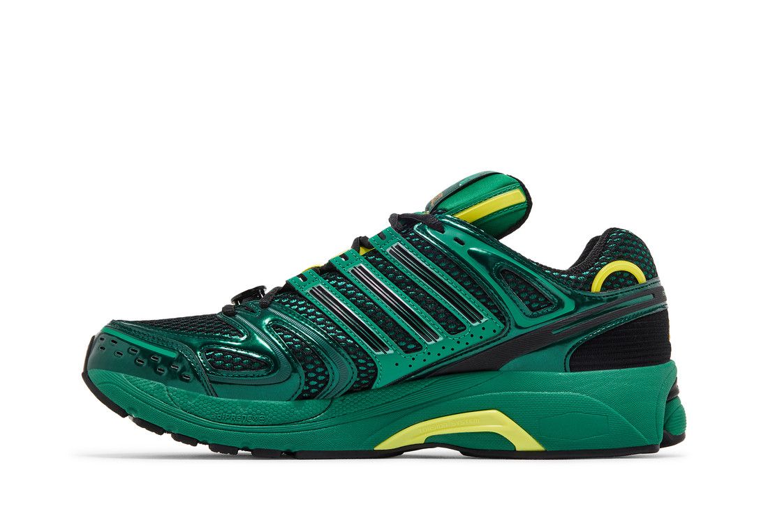 Pokémon x adidas Adistar Control 5 Rayquaza