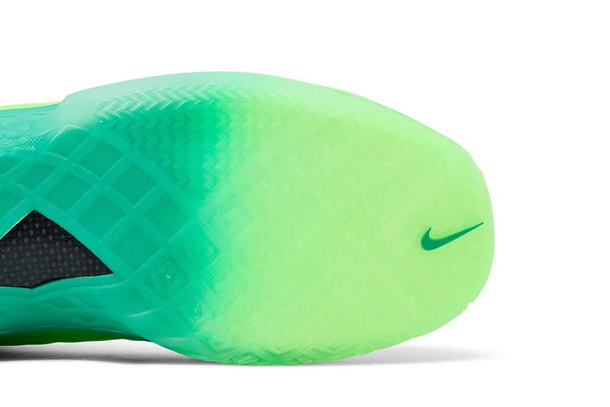 Nike Kobe 3 Low Protro Grinch