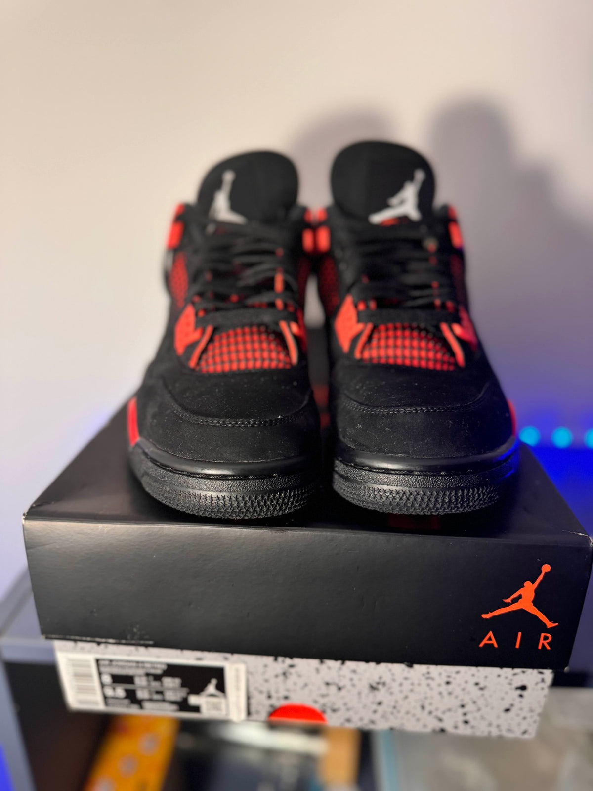 Jordan 4 Retro Red Thunder - 8 US (9.5 Women&#39;s)