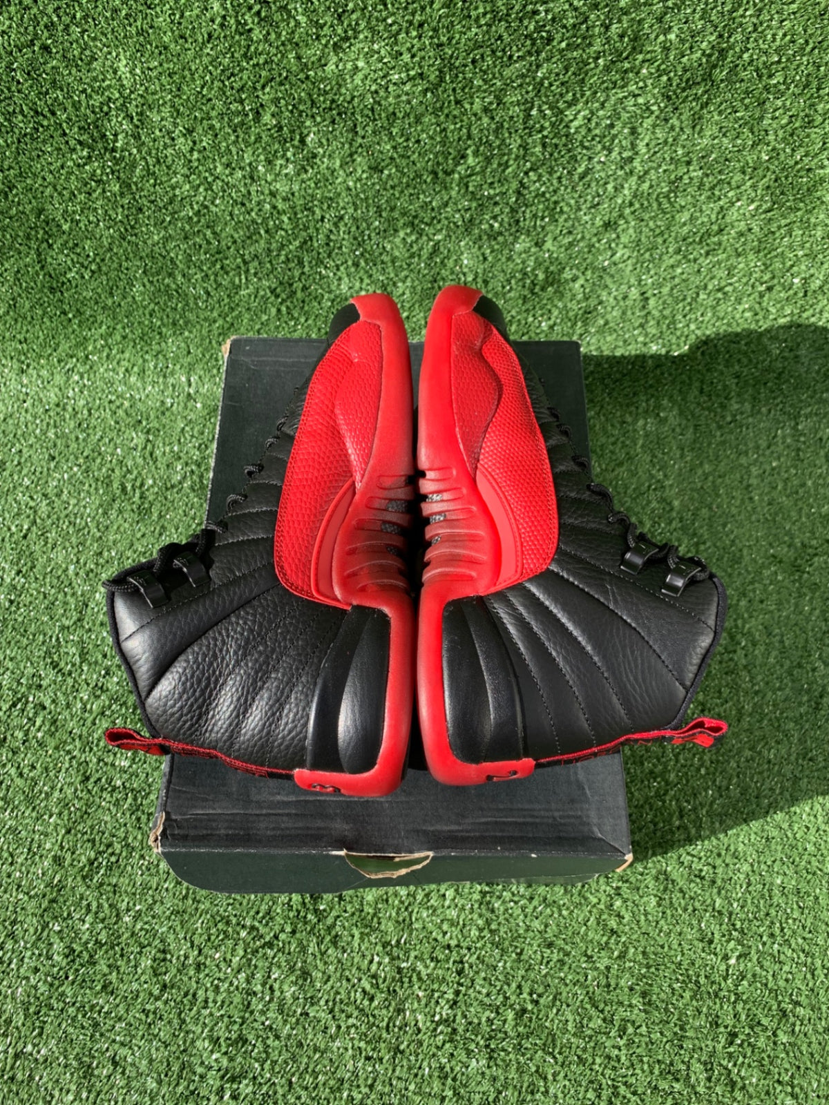 [USED A] Jordan 12 Retro &#39;Flu Game&#39; (GS) - 6Y (7.5 Women’s)