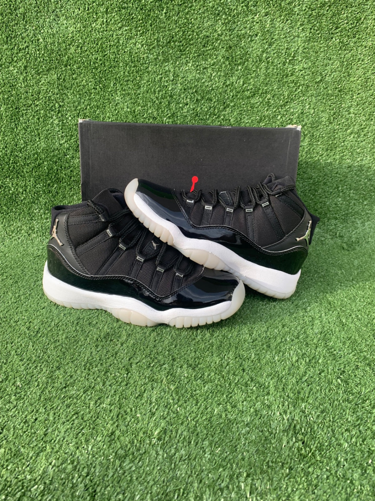 [USED A] Jordan 11 Retro Jubilee (GS) - 6Y (7.5 Women’s)