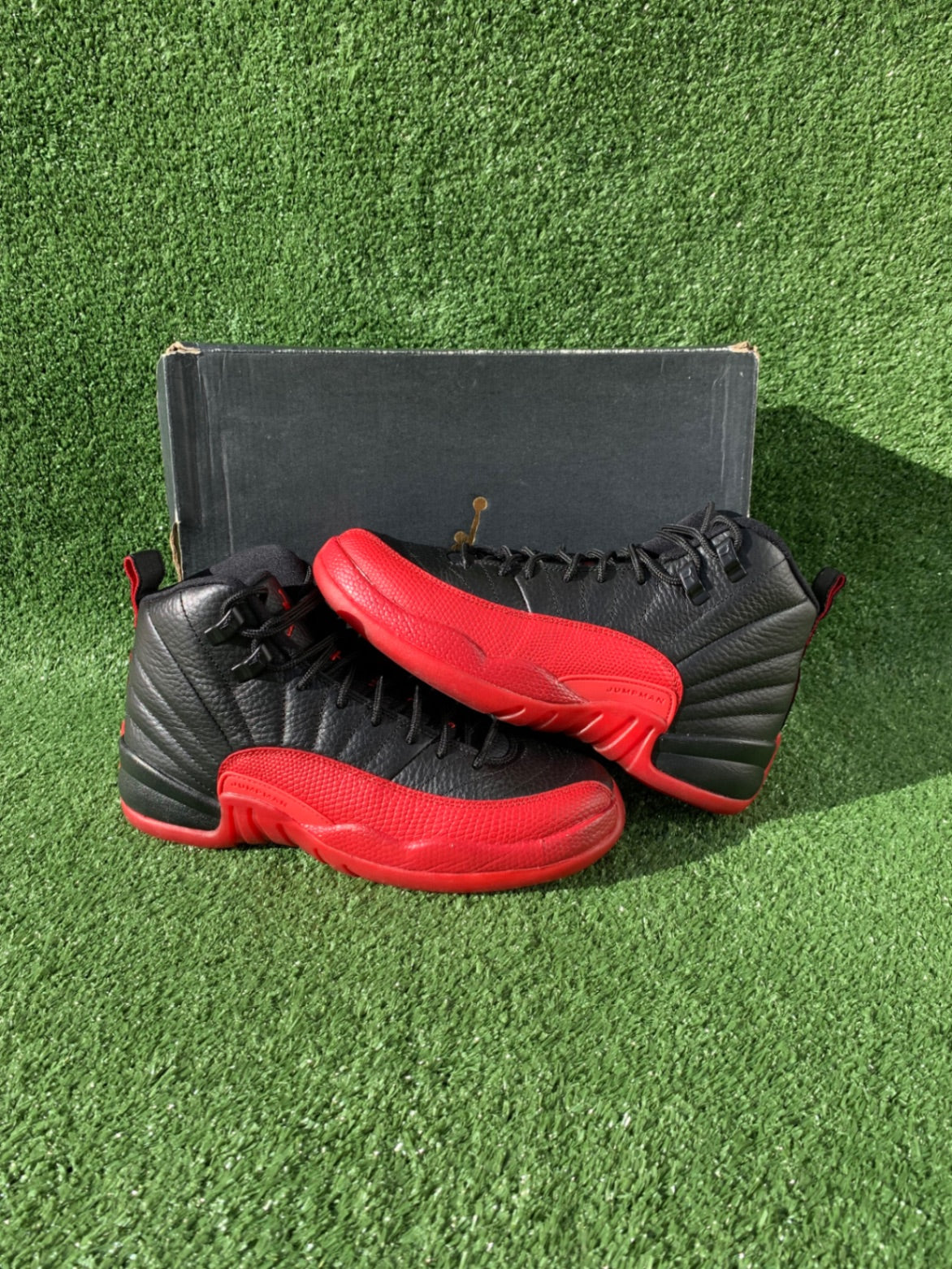 [USED A] Jordan 12 Retro &#39;Flu Game&#39; (GS) - 6Y (7.5 Women’s)