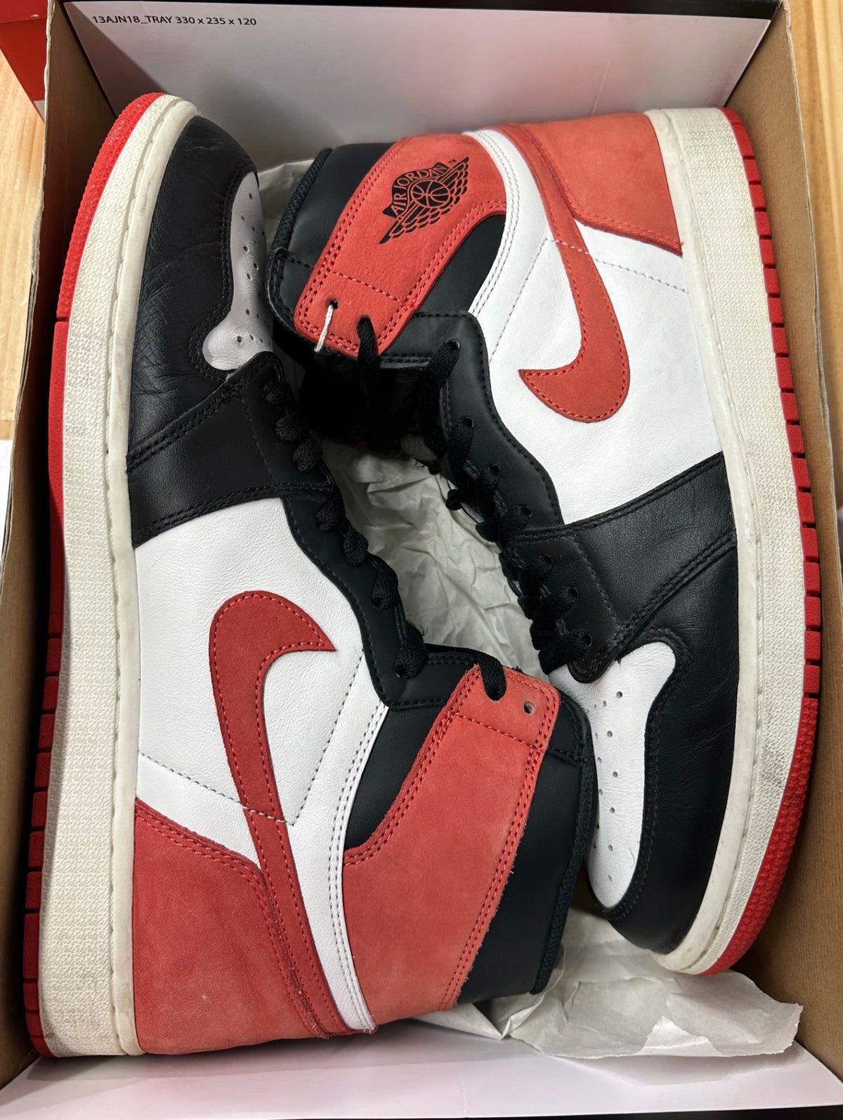 [USED B] Jordan 1 High Track Red (2018) - 12 US (13.5 Women’s)