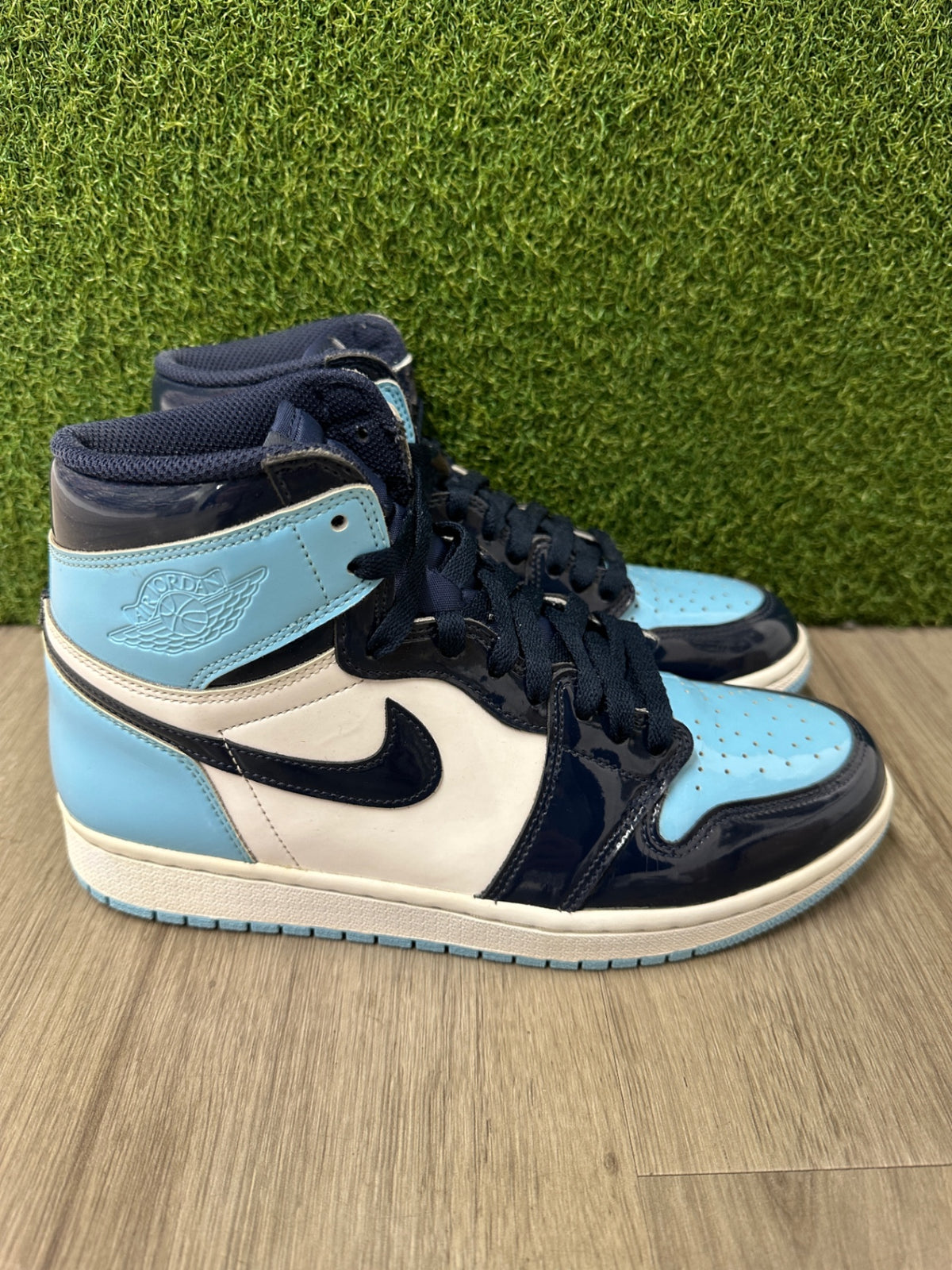 [USED A] Jordan 1 High Blue Chill (W) (2019) - 7.5 US (9 Women&#39;s)