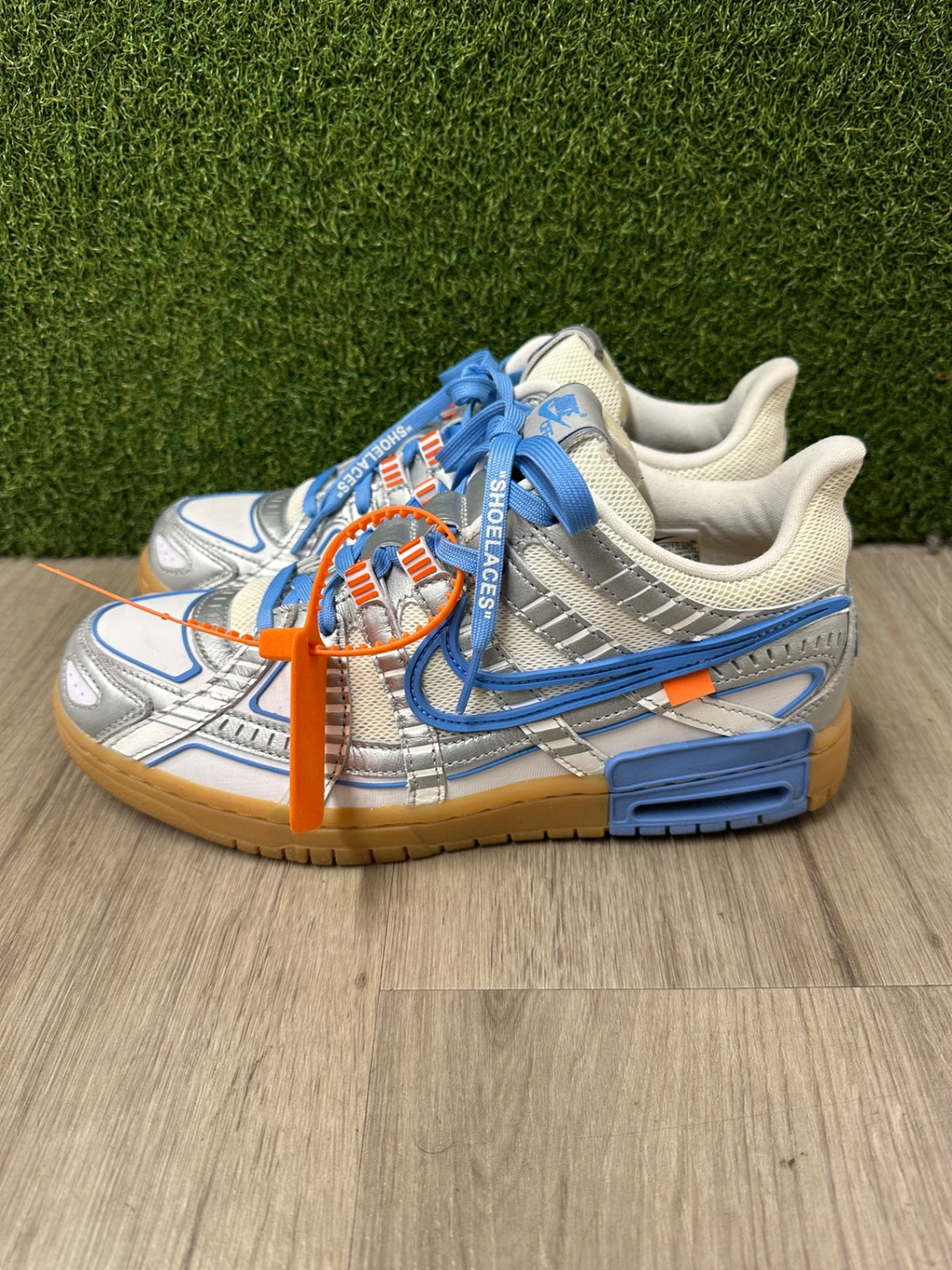 [USED A+] Nike Air Rubber Dunk x Off-White UNC (2020) - 9 US (10.5 Women’s)