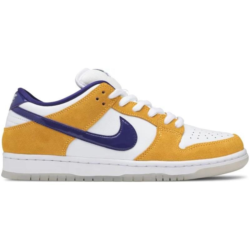 [USED A] Nike SB Dunk Low Laser Orange (2020) - 11 US (12.5 Women’s)