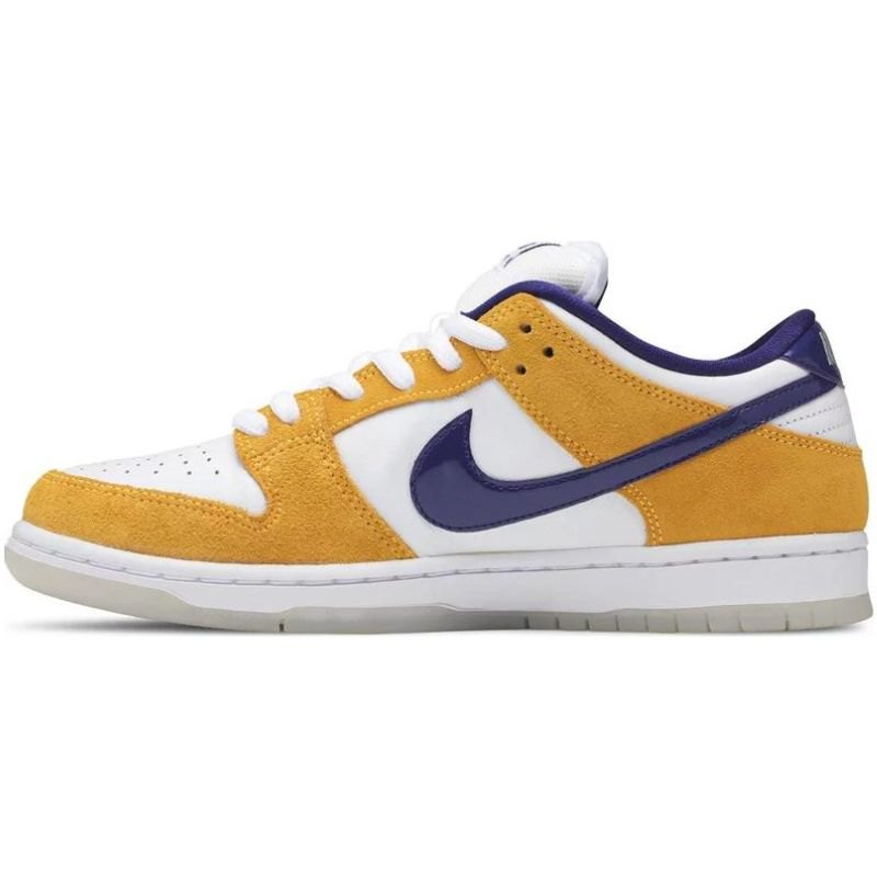 [USED A] Nike SB Dunk Low Laser Orange (2020) - 11 US (12.5 Women’s)