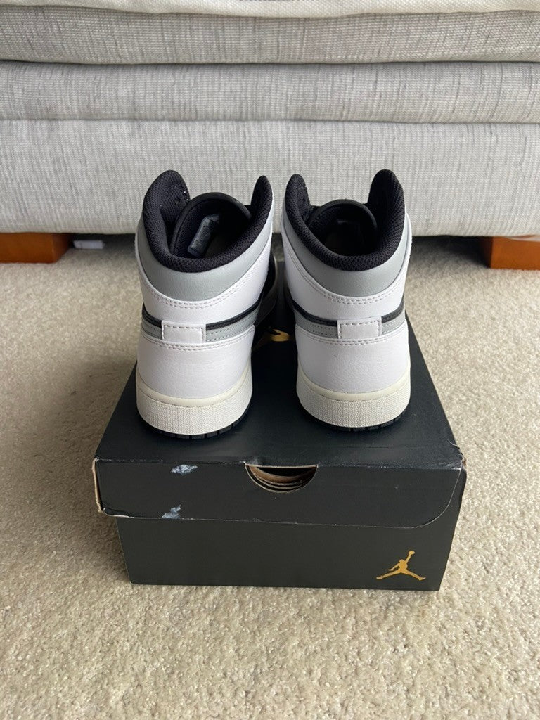 [USED B] Jordan 1 Mid Shadow (GS) - 6Y (7.5 Women&#39;s)