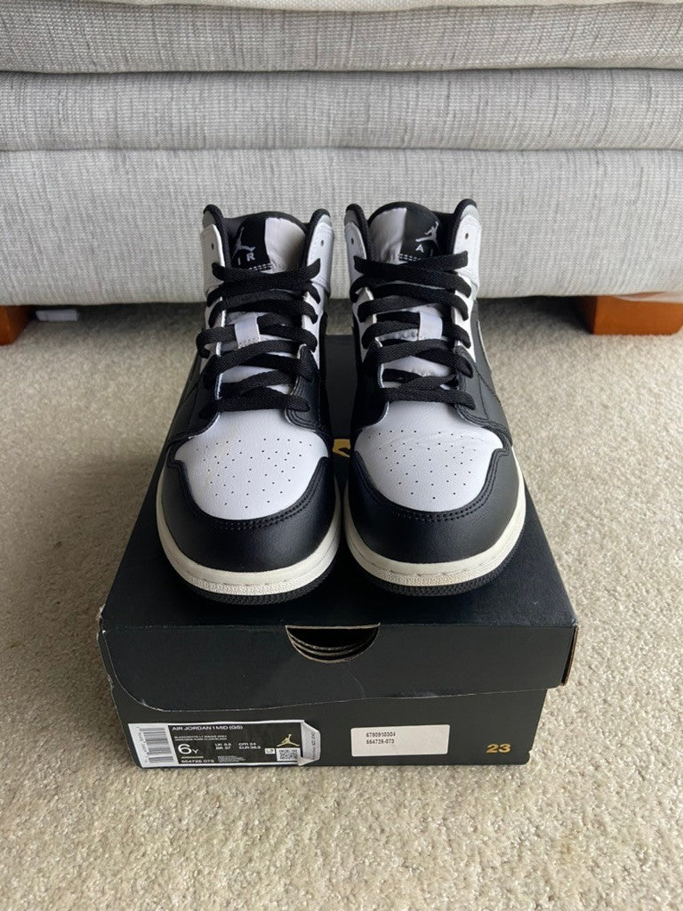 [USED B] Jordan 1 Mid Shadow (GS) - 6Y (7.5 Women&#39;s)