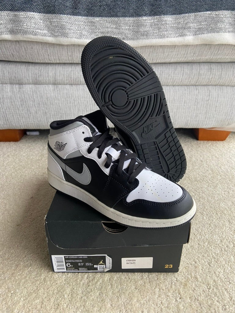 [USED B] Jordan 1 Mid Shadow (GS) - 6Y (7.5 Women&#39;s)