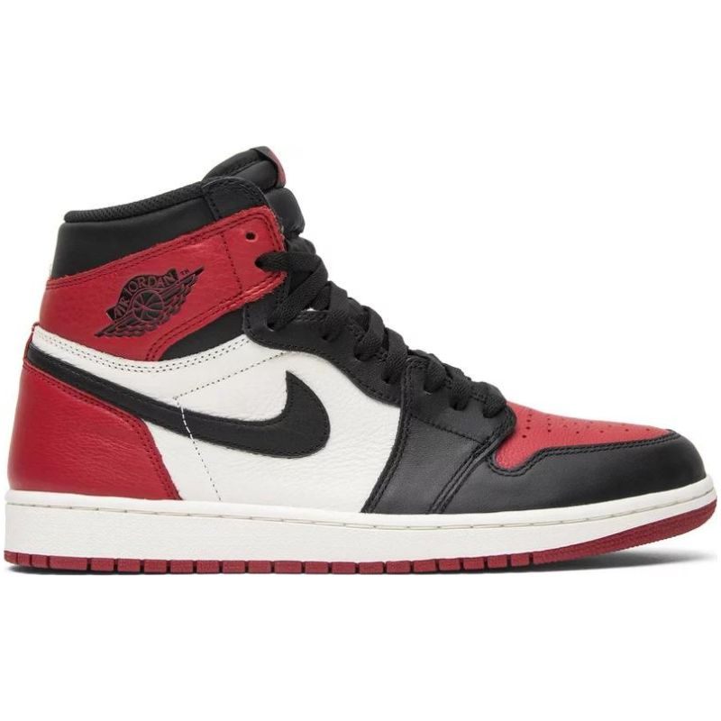 [USED A] Jordan 1 Retro High Bred Toe (2018) - 9.5 US (11 Women&#39;s)