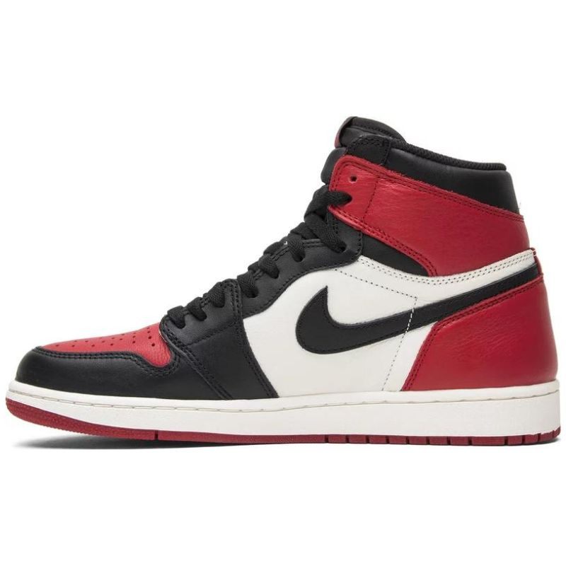 [USED A] Jordan 1 Retro High Bred Toe (2018) - 9.5 US (11 Women&#39;s)