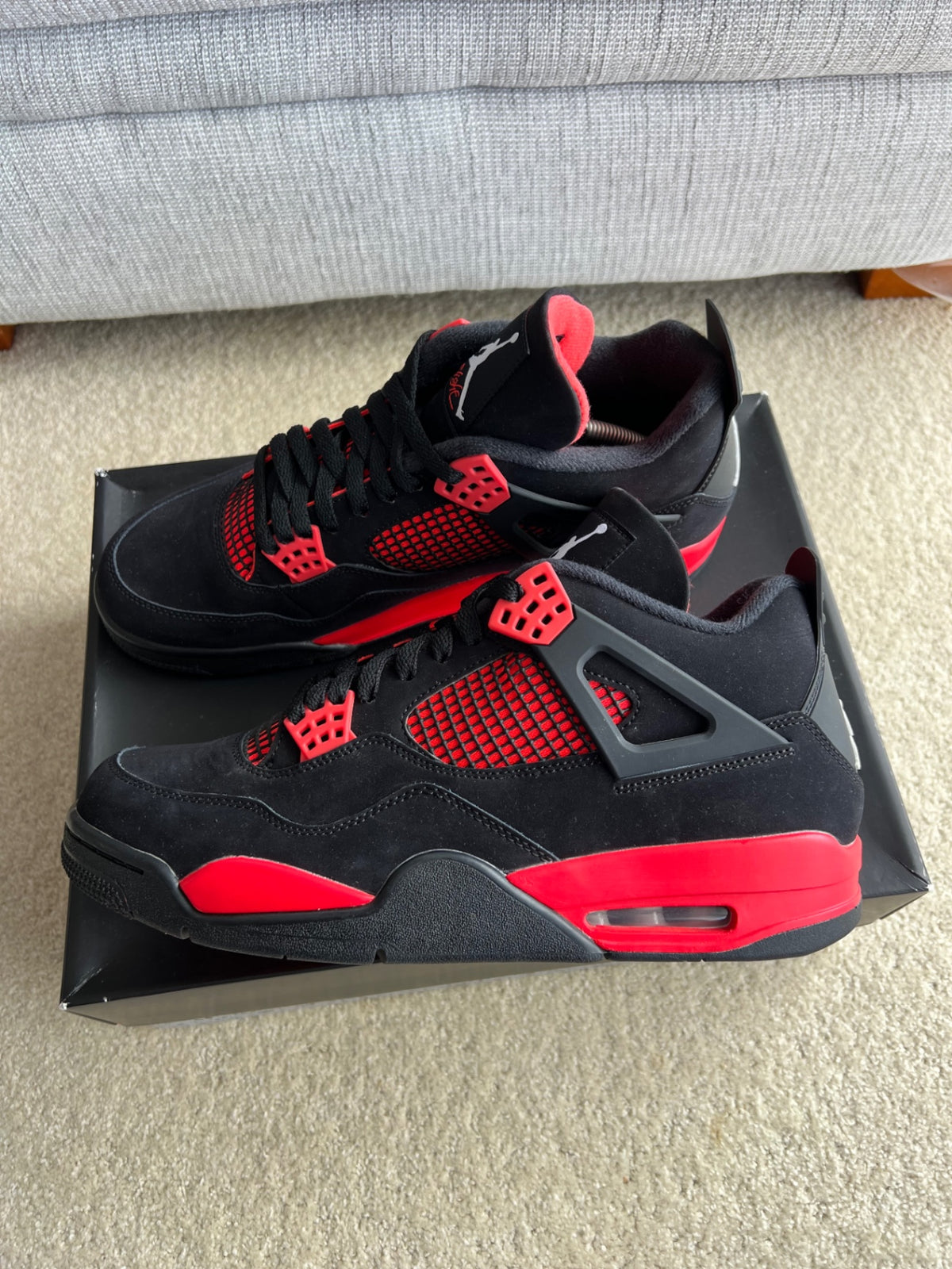 [USED A+] Jordan 4 Retro Red Thunder - 12 US (13.5 Women&#39;s)