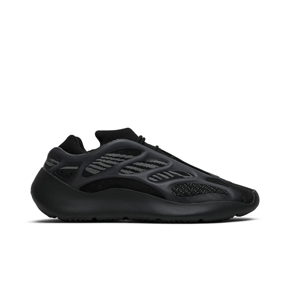 Yeezy 700 V3 Alvah - Im Your Wardrobe