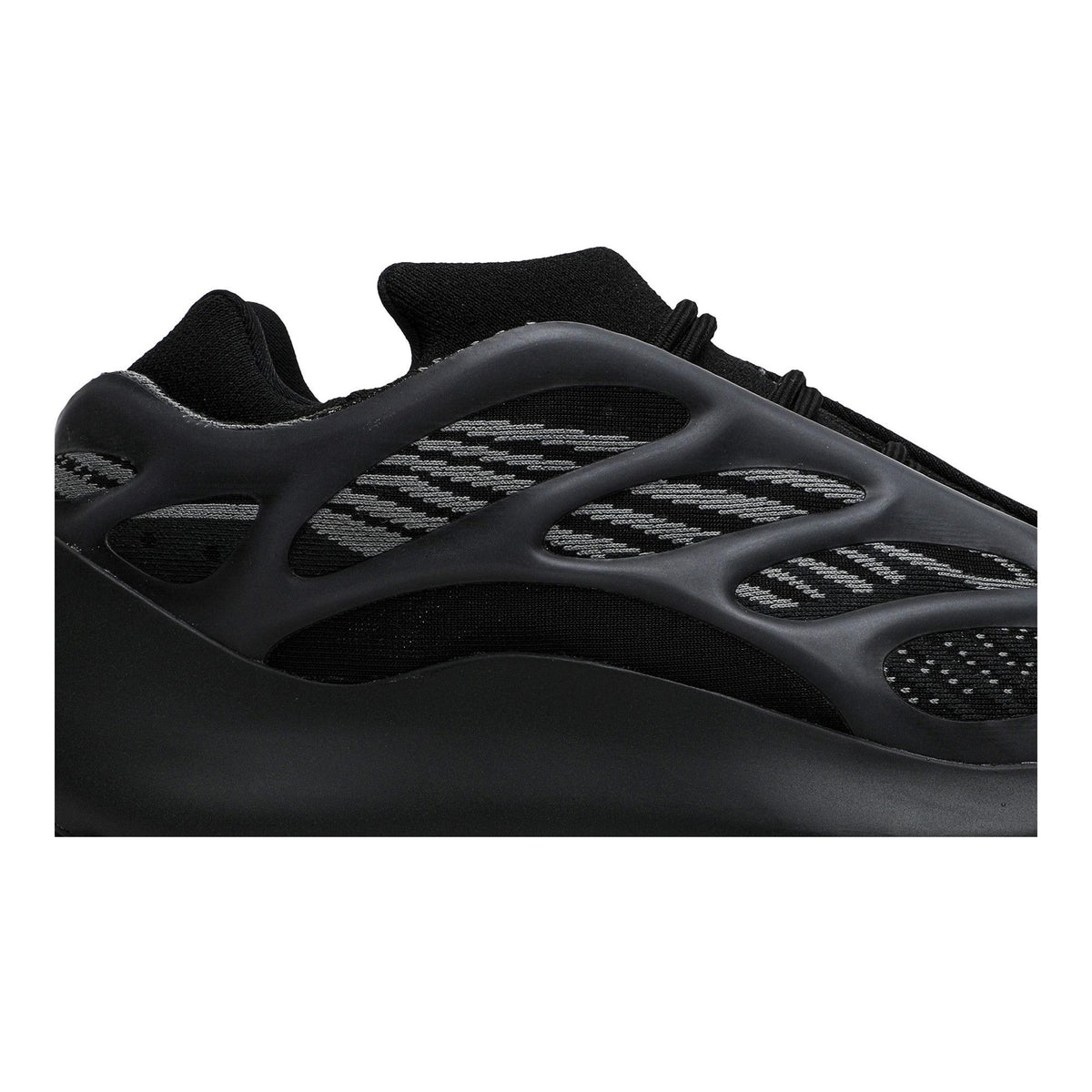 Yeezy 700 V3 Alvah - Im Your Wardrobe