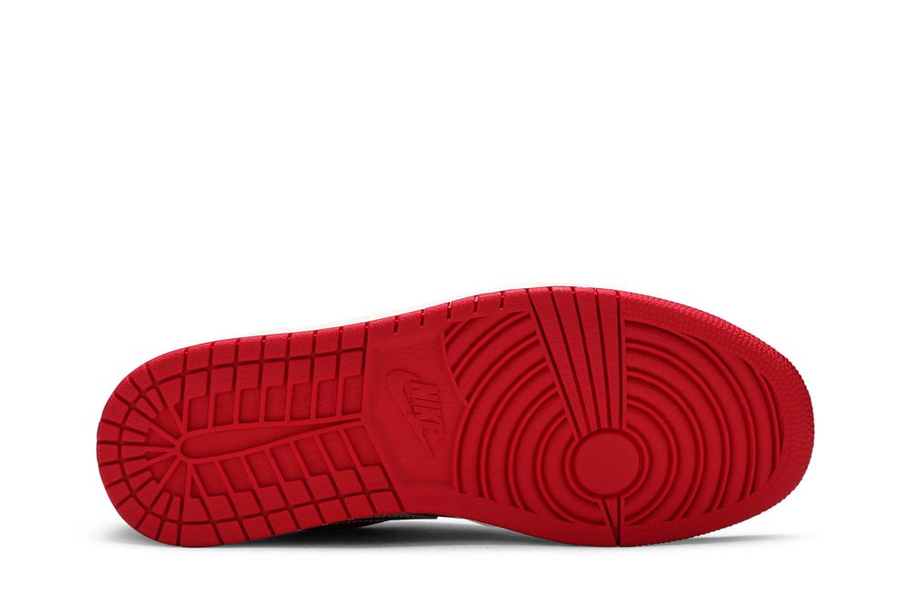 Jordan 1 Low SE 'Spades'