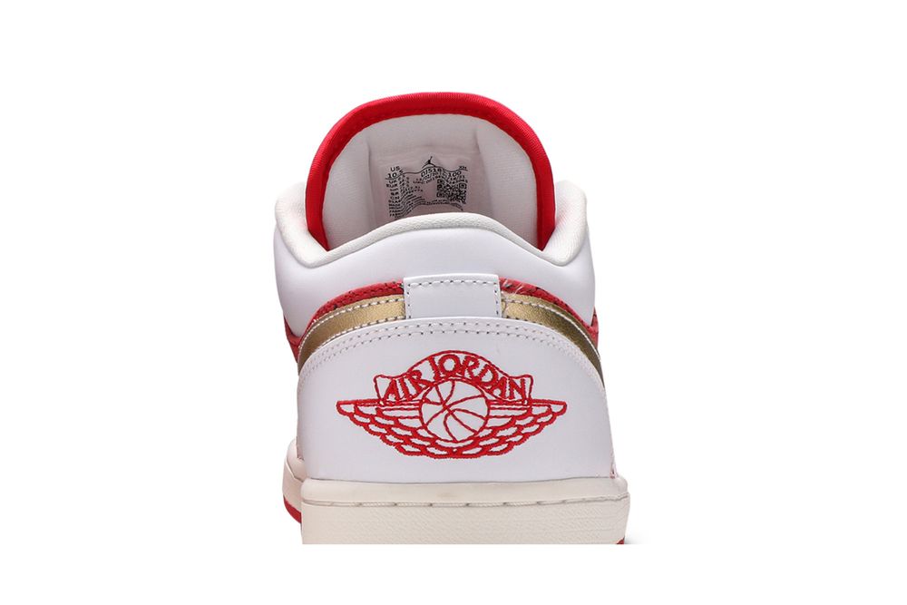 Jordan 1 Low SE 'Spades'