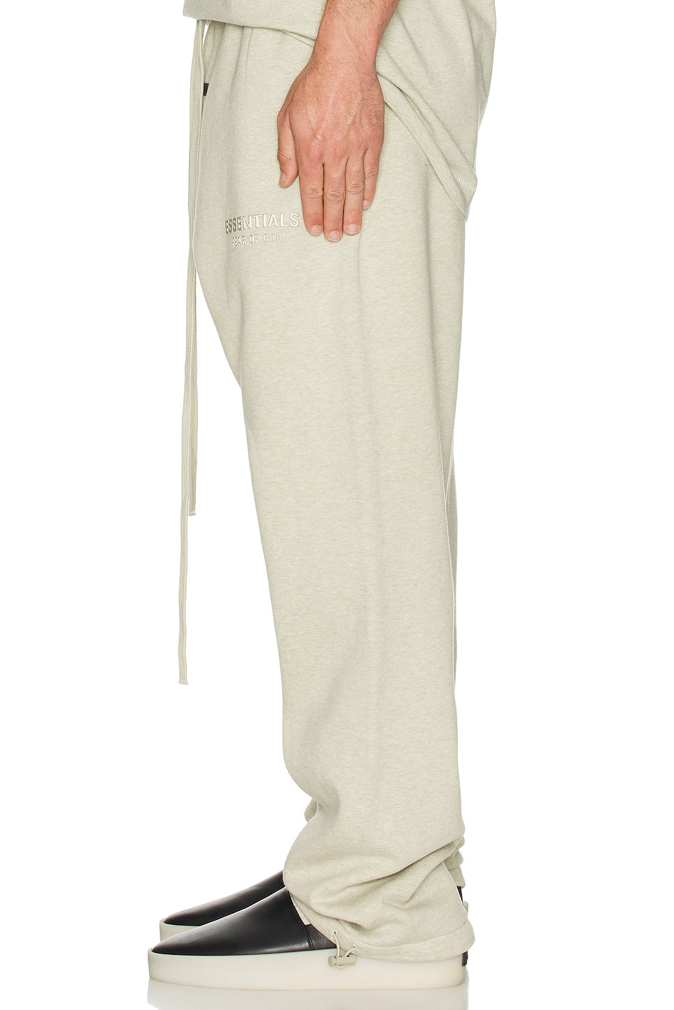 Fear of God Essentials Relaxed Fleece Sweatpant Heather Stone