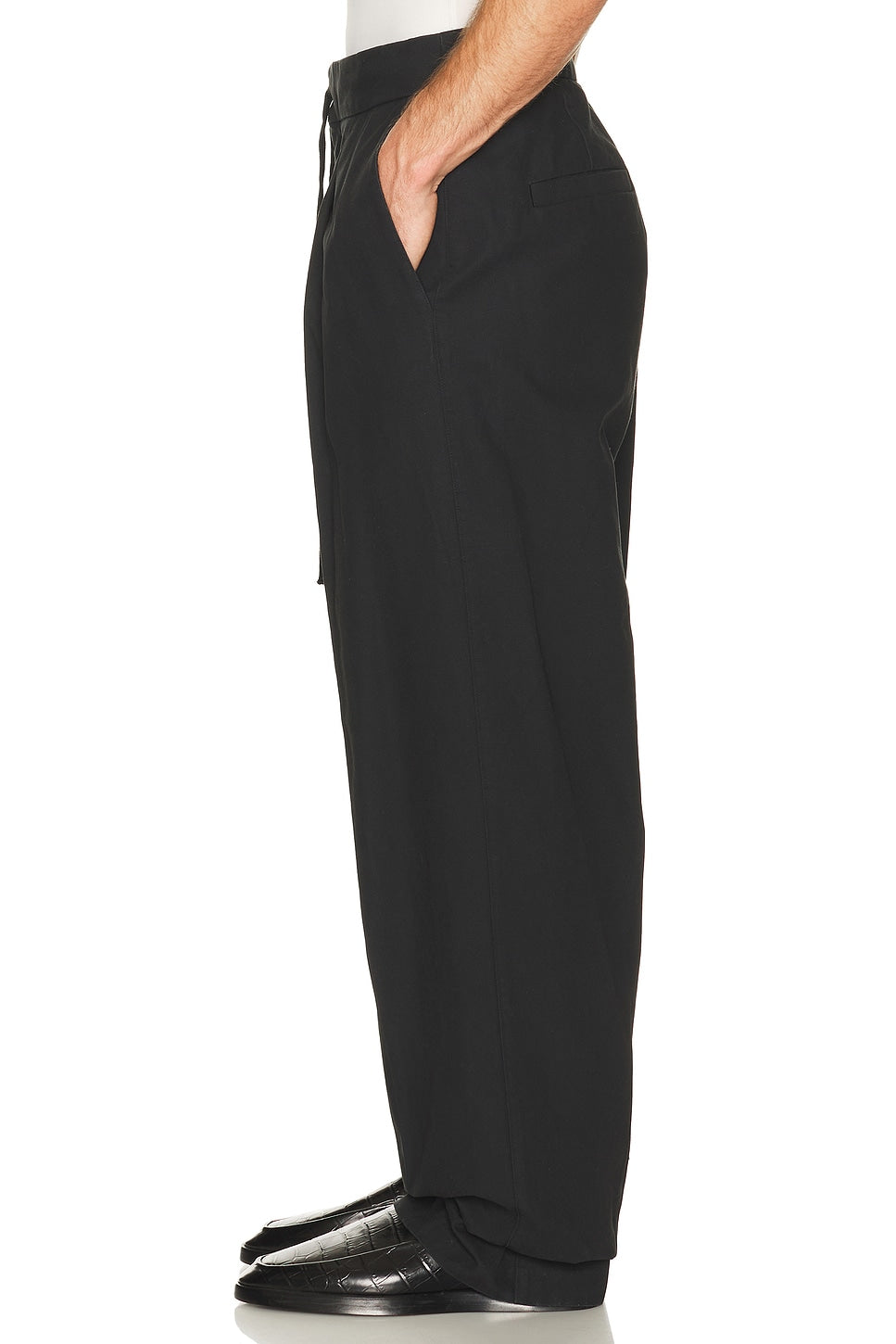 Fear of God Essentials Pleat Front Pant Vintage Black